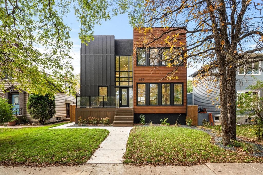 417 Beaverbrook, Winnipeg, MB